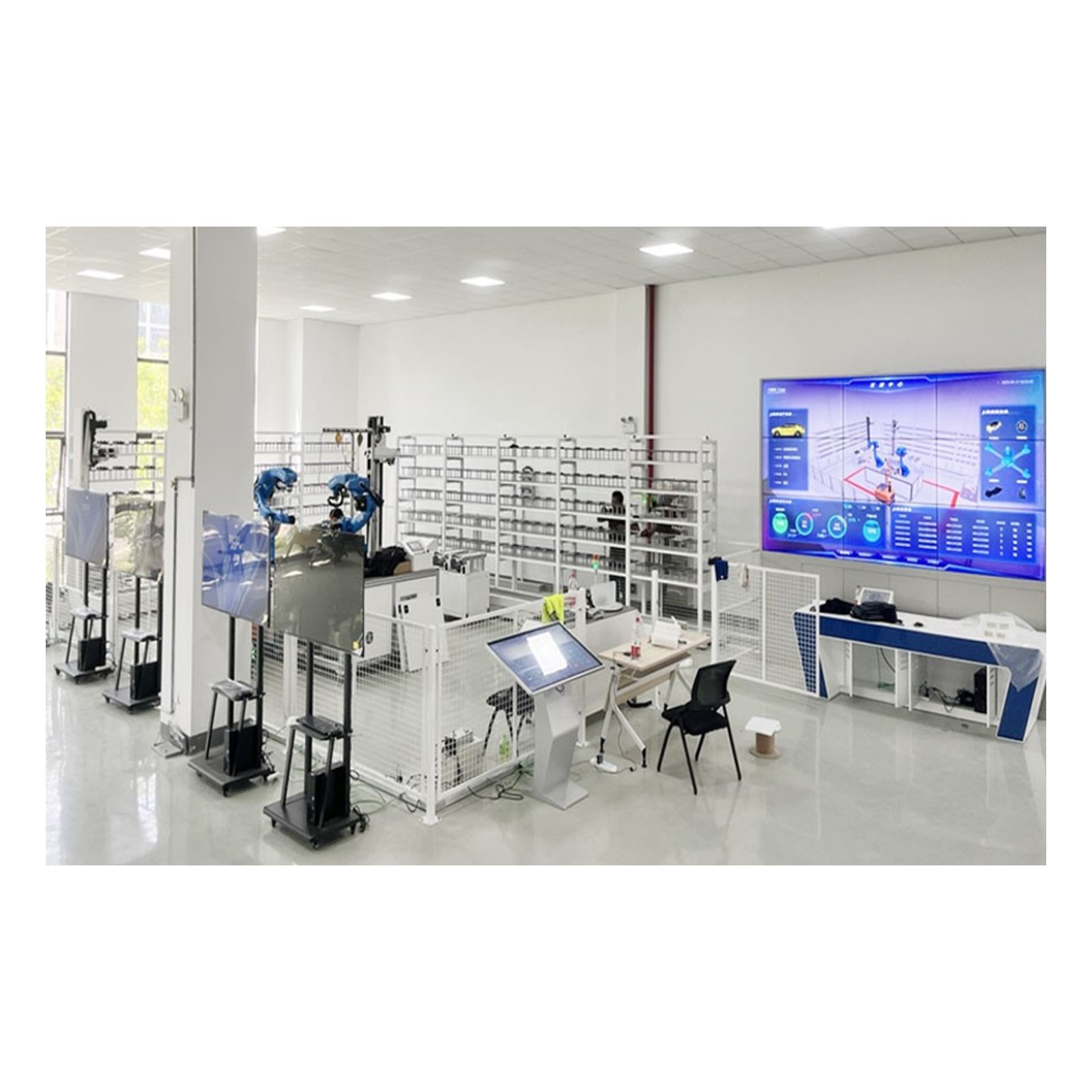 Fully automatic storage + digital twin analog disp...